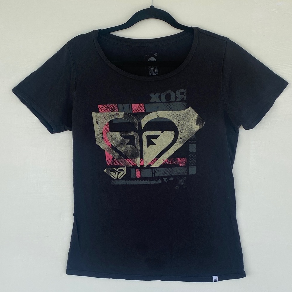 (2) pak Roxy Black Short-Sleeve T Shirts  with Pink & Cream Graphic